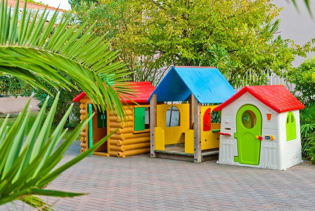 Villaggio Mare Blu Bibione Dış mekan fotoğraf